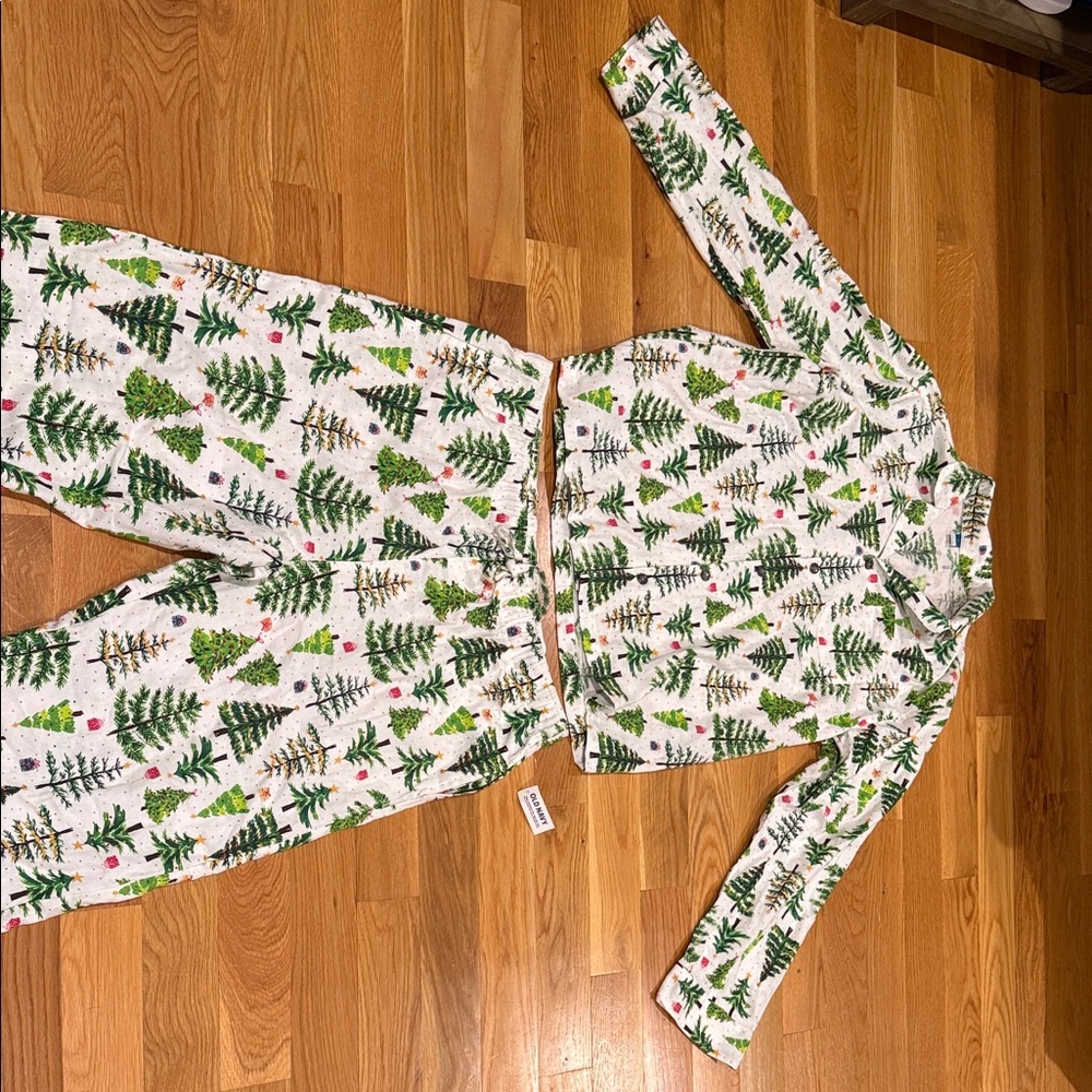 Men’s old navy Christmas pajamas